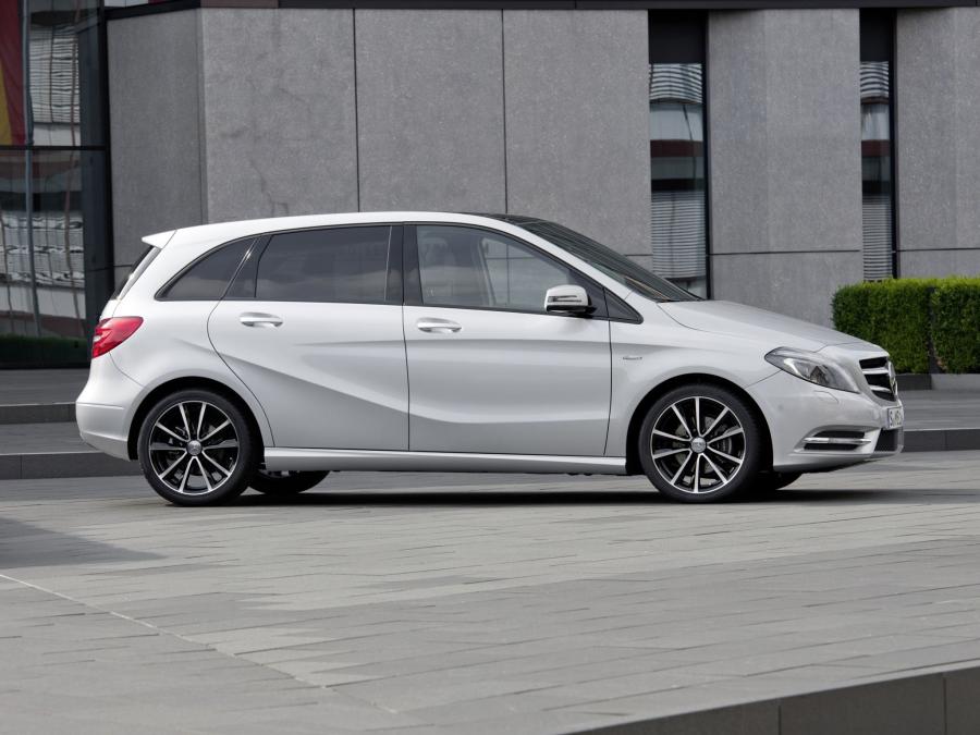  Mercedes-Benz B200 CDI BlueEFFICIENCY 2011 года  (фото 17 из 30)